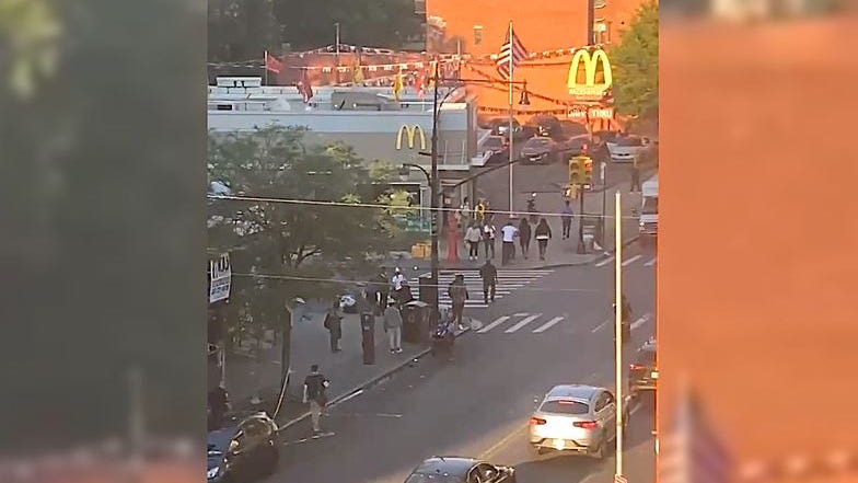 Empleado de McDonald's de Brooklyn muere días después de recibir disparo en el cuello por unas "papitas fritas frías”