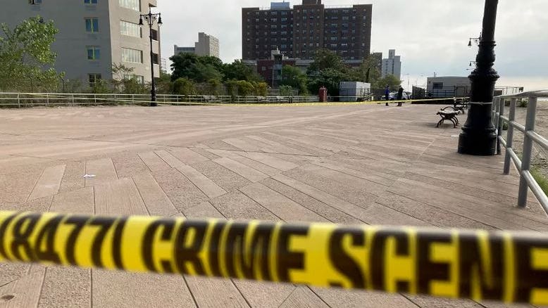 Madre enfrenta cadena perpetua por la muerte de 3 niños ahogados en Coney Island