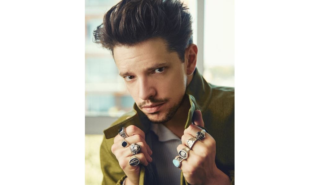 Lasso habla sobre la colaboración de Sebastián Yatra en el remix de ‘Ojos Marrones’: “Fue todo muy genuino”