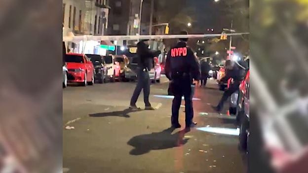 Niño de 14 años es abatido por unos hombres cuando caminaba por una calle del Bronx