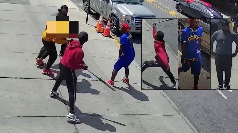 VIDEO: Buscan a 3 personas por brutal ataque con un bate en Brooklyn que dejó una persona gravemente herida