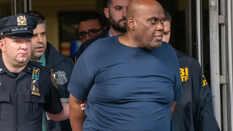 Sospechoso del tiroteo en el metro de Brooklyn es acusado de terrorismo