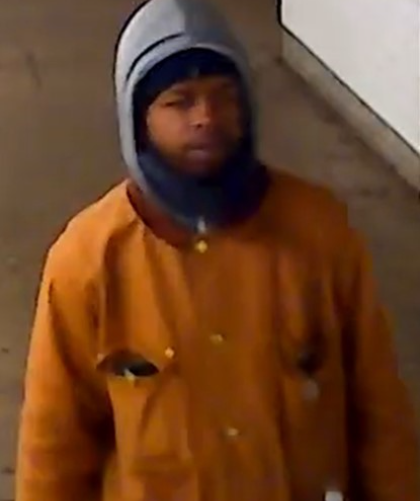 Suspect slaps woman's head, steals AirPods at Harlem subway station: NYPD