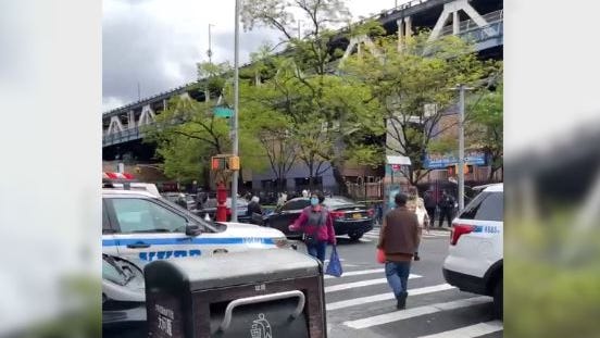 Asesinan a un hombre en Chinatown durante hora pico de la mañana