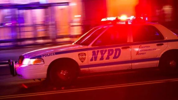 Hombre de 40 años recibe un disparo mortal en el torso en un apartamento de Harlem