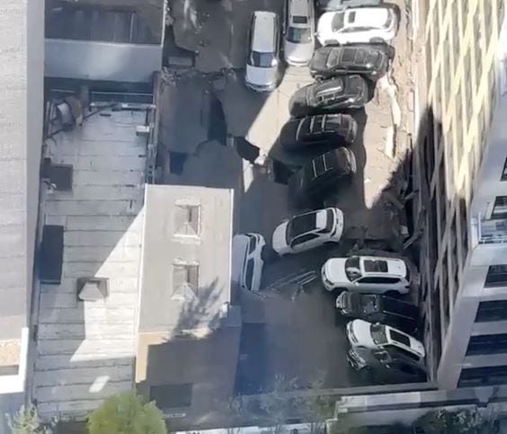 colapsa estacionamiento en manhattan