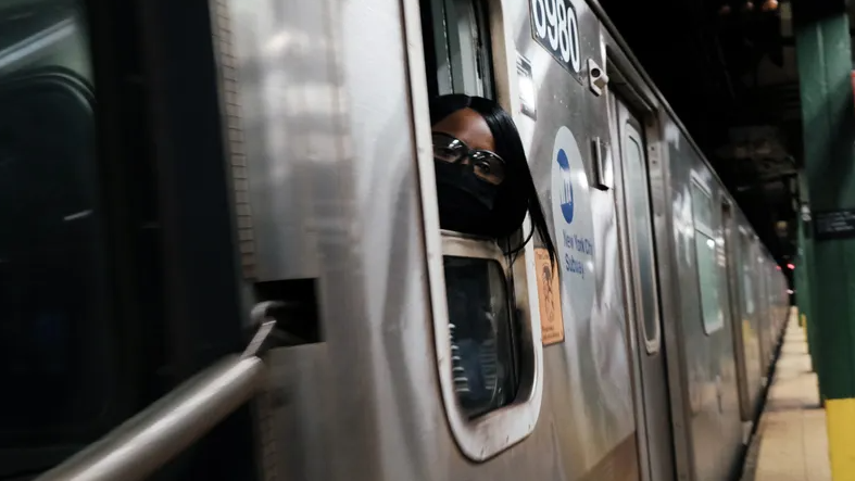 El metro será más rápido para 900,000 neoyorquinos, según el nuevo horario de la MTA