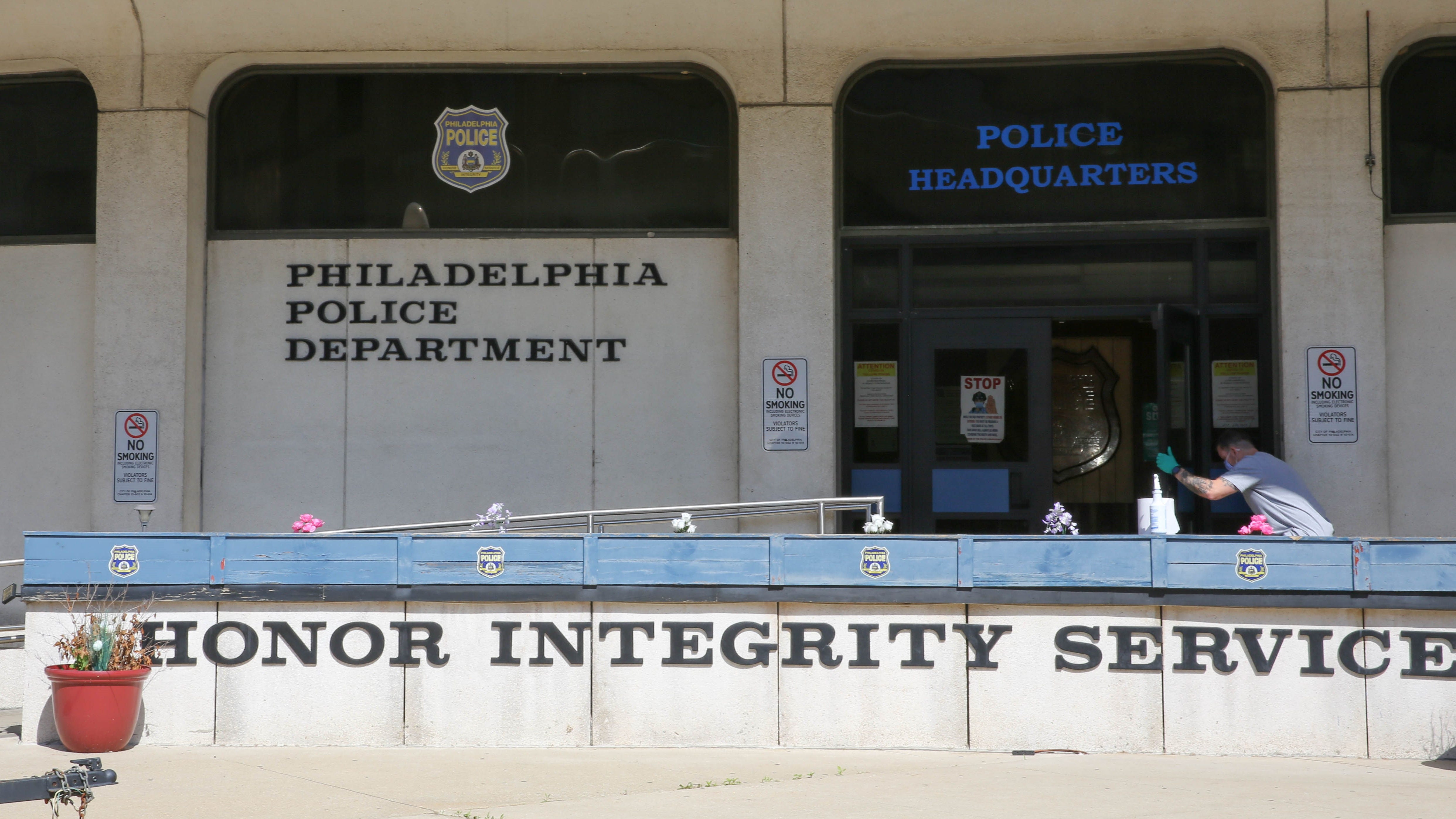 Philly police keeps accreditation after challenge over Driving Equality Law