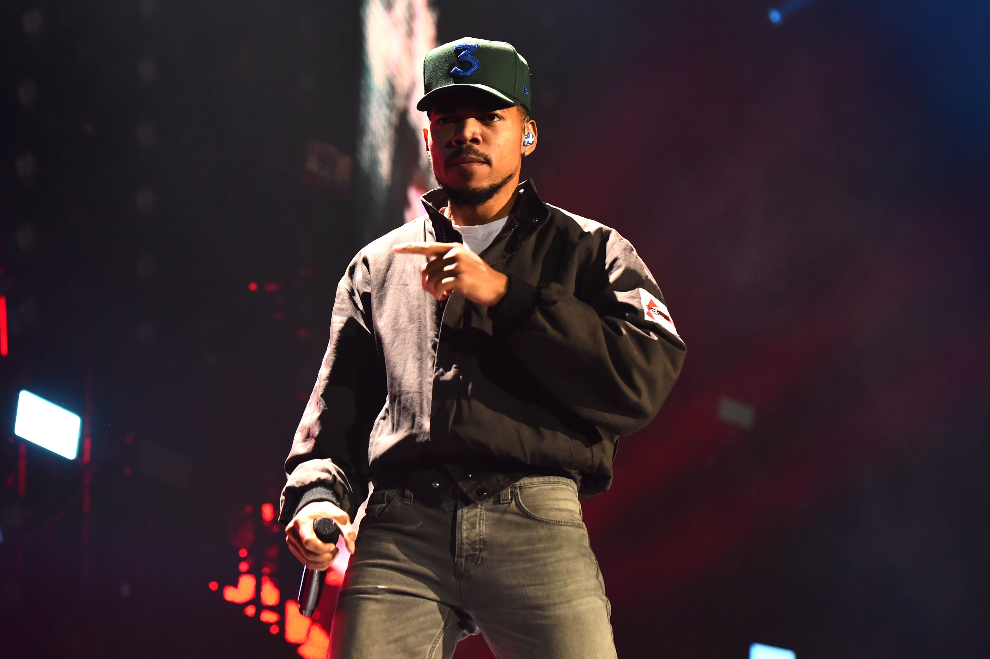 Chance The Rapper Clears Out Store for Fiancée's Shopping Spree, Dances to “Baby Shark”