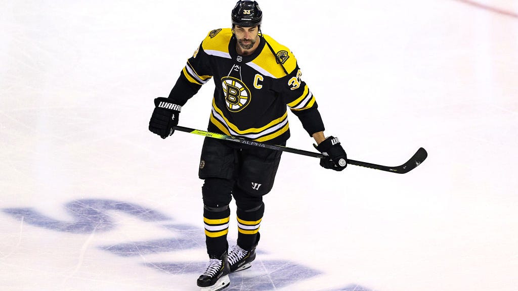 Zdeno Chara wants to continue to play for Bruins
