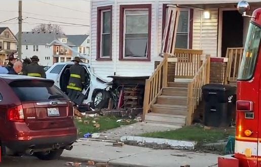 1 hospitalized after Jeep crashes into house on Detroit's east side; Cause unknown