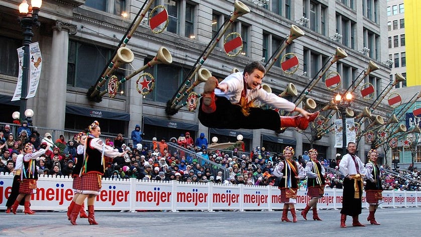 Chicago’s 88th annual Thanksgiving parade draws thousands to the Loop