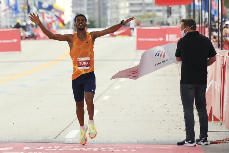 Seifu Tura Abdiwak wins 2021 Chicago Marathon