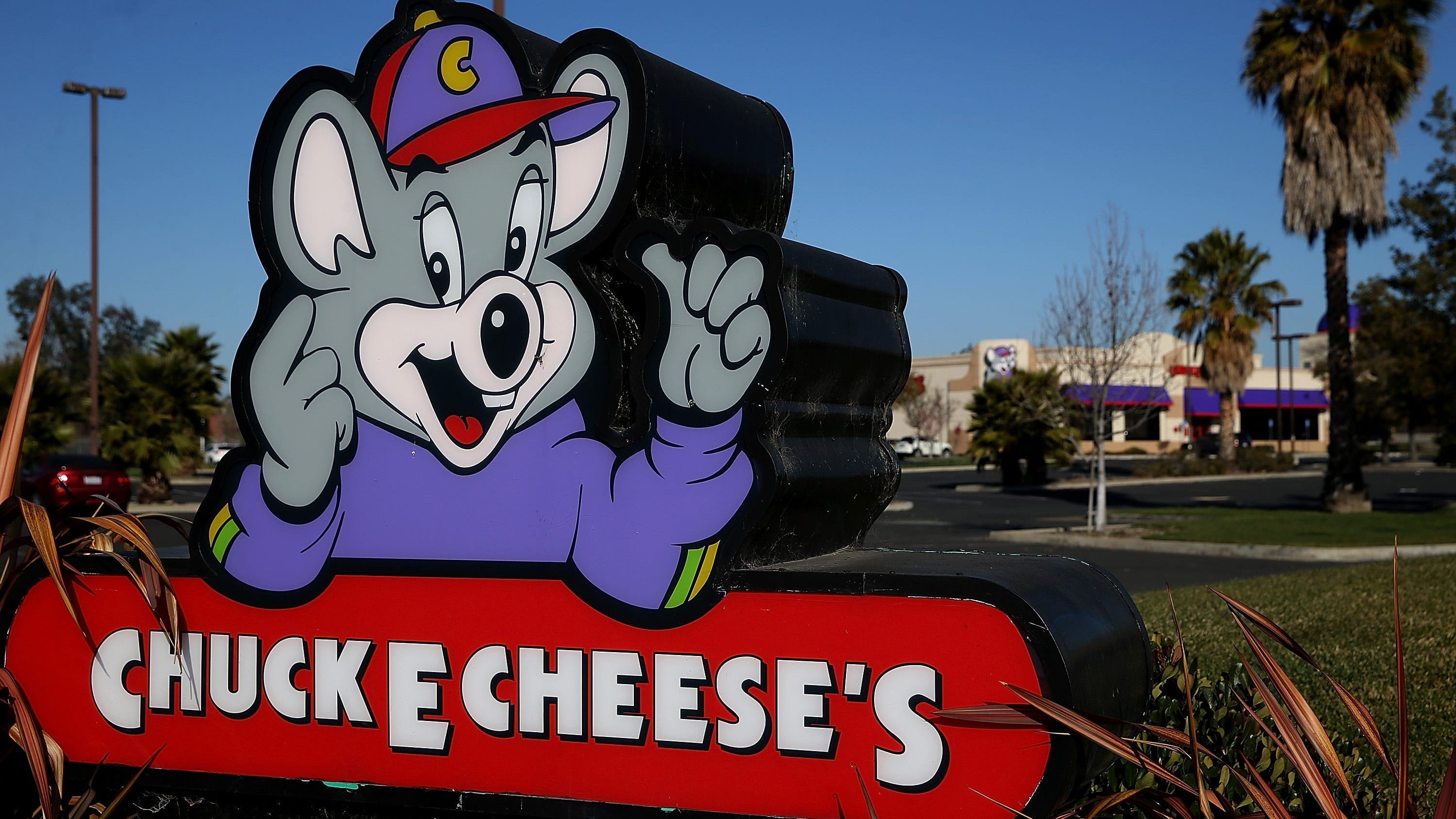 Chuck E. Cheese Is Reportedly Approaching Bankruptcy and Could Close All Locations