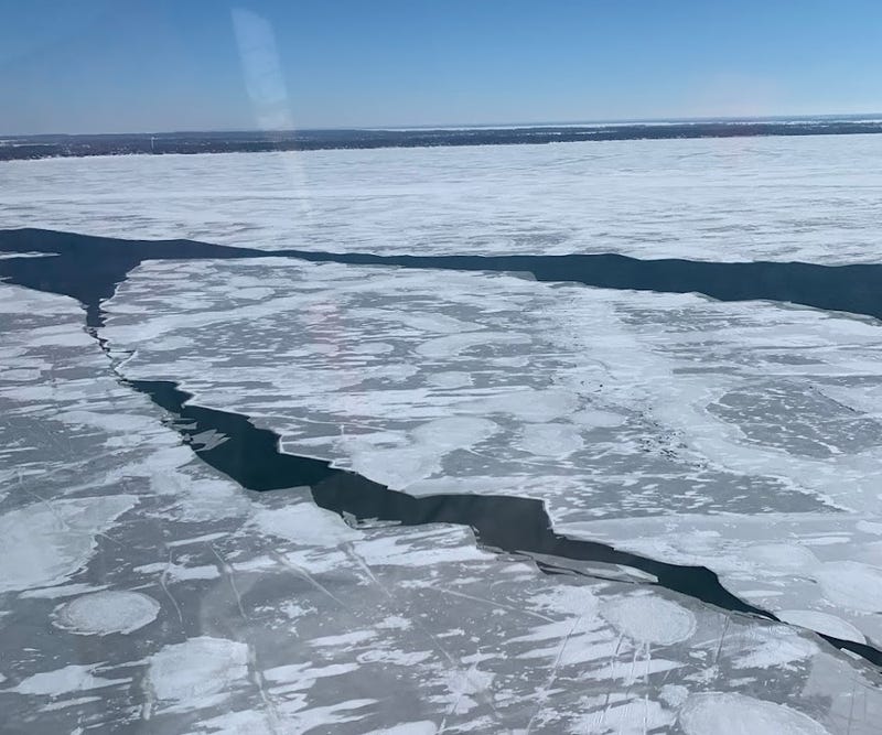 Ice floe on Lake Erie