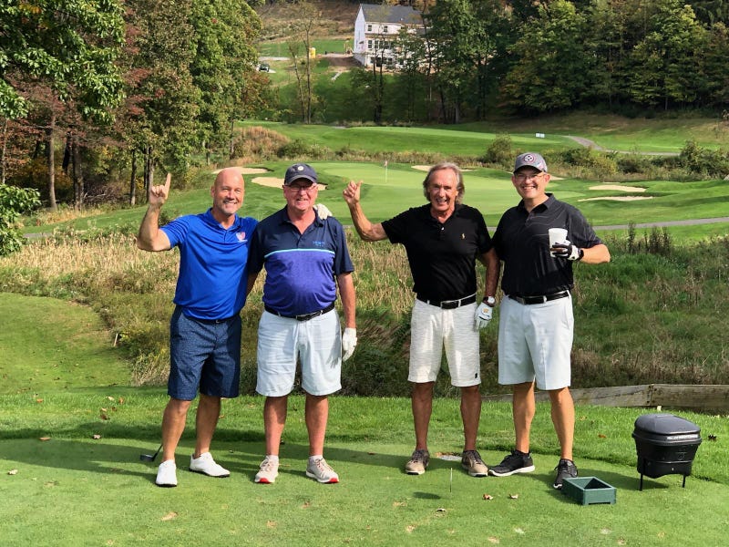 Jim Colony golfing