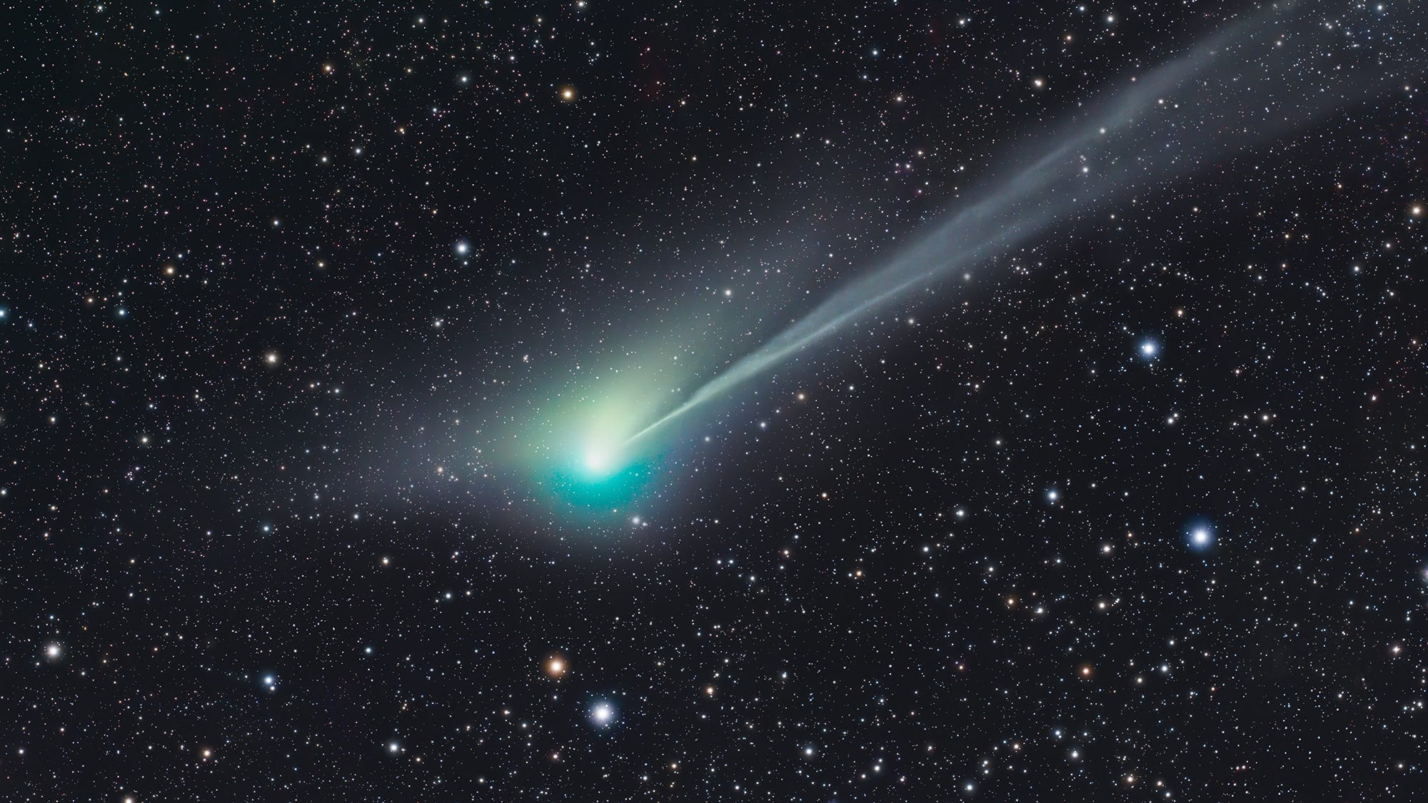 Once-in-a-lifetime green comet makes closest approach to Earth in 50,000 years