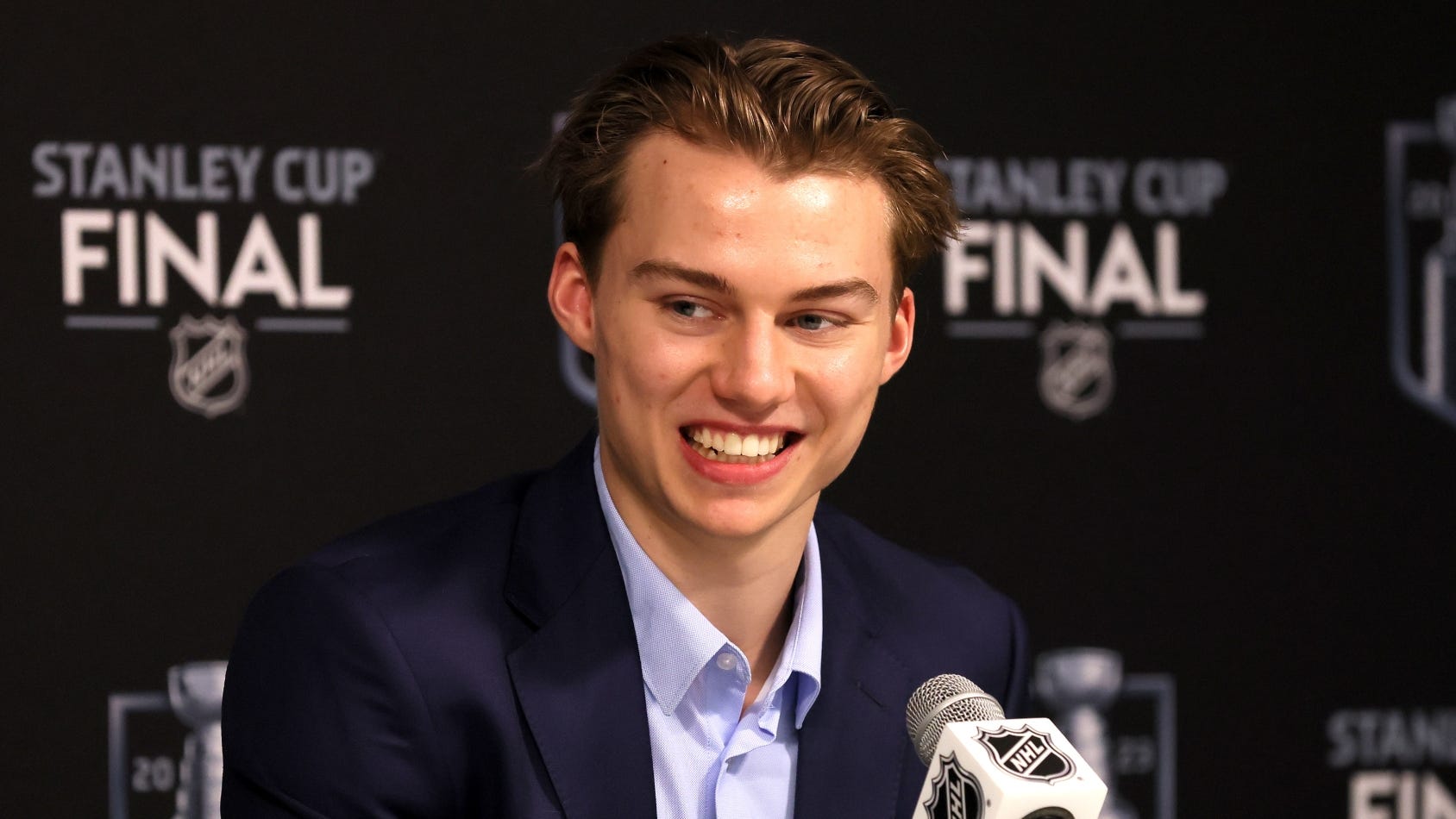 A new era begins: Blackhawks select star prospect Connor Bedard at No. 1 overall in NHL Draft