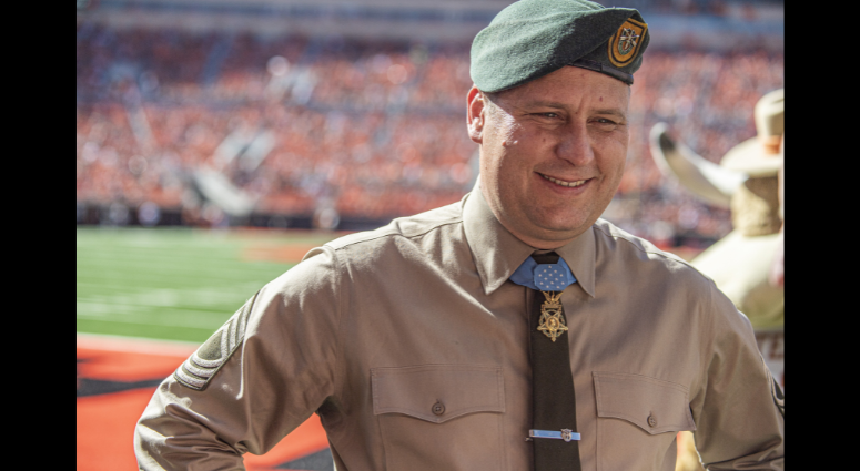 Medal of Honor recipient, Master Sgt. Earl Plumlee, touts learning, adaptability