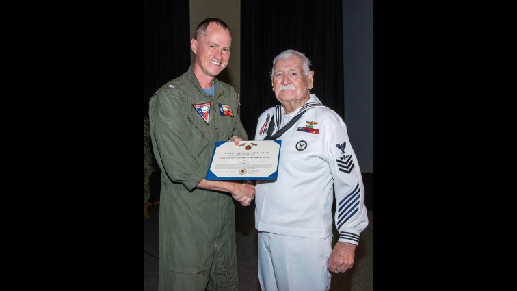Navy veteran receives honorary Navy Achievement Medal