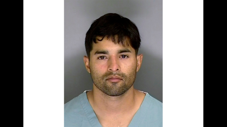 Ex-Air Force sergeant pleads guilty to killing federal guard