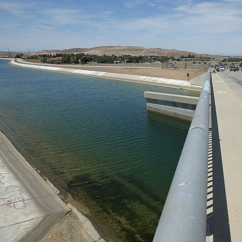 Proposal to Place Solar Panels Over LA Aqueduct Advances in Council Committee.