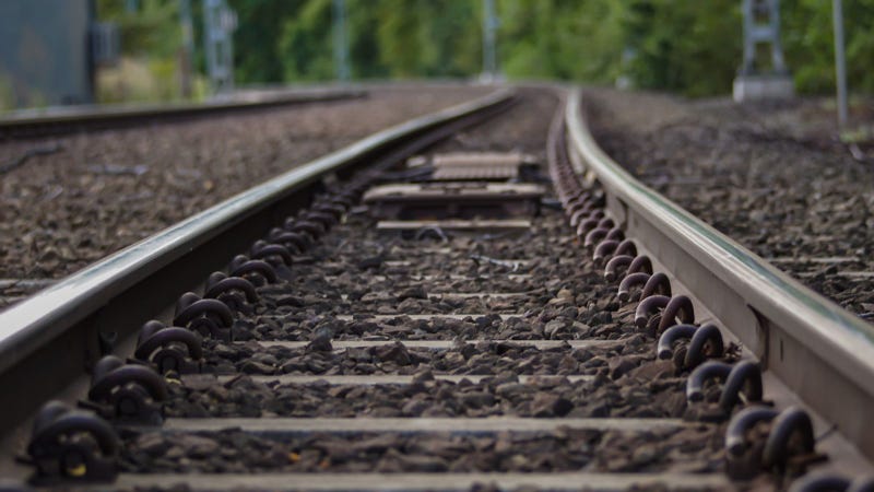 train tracks