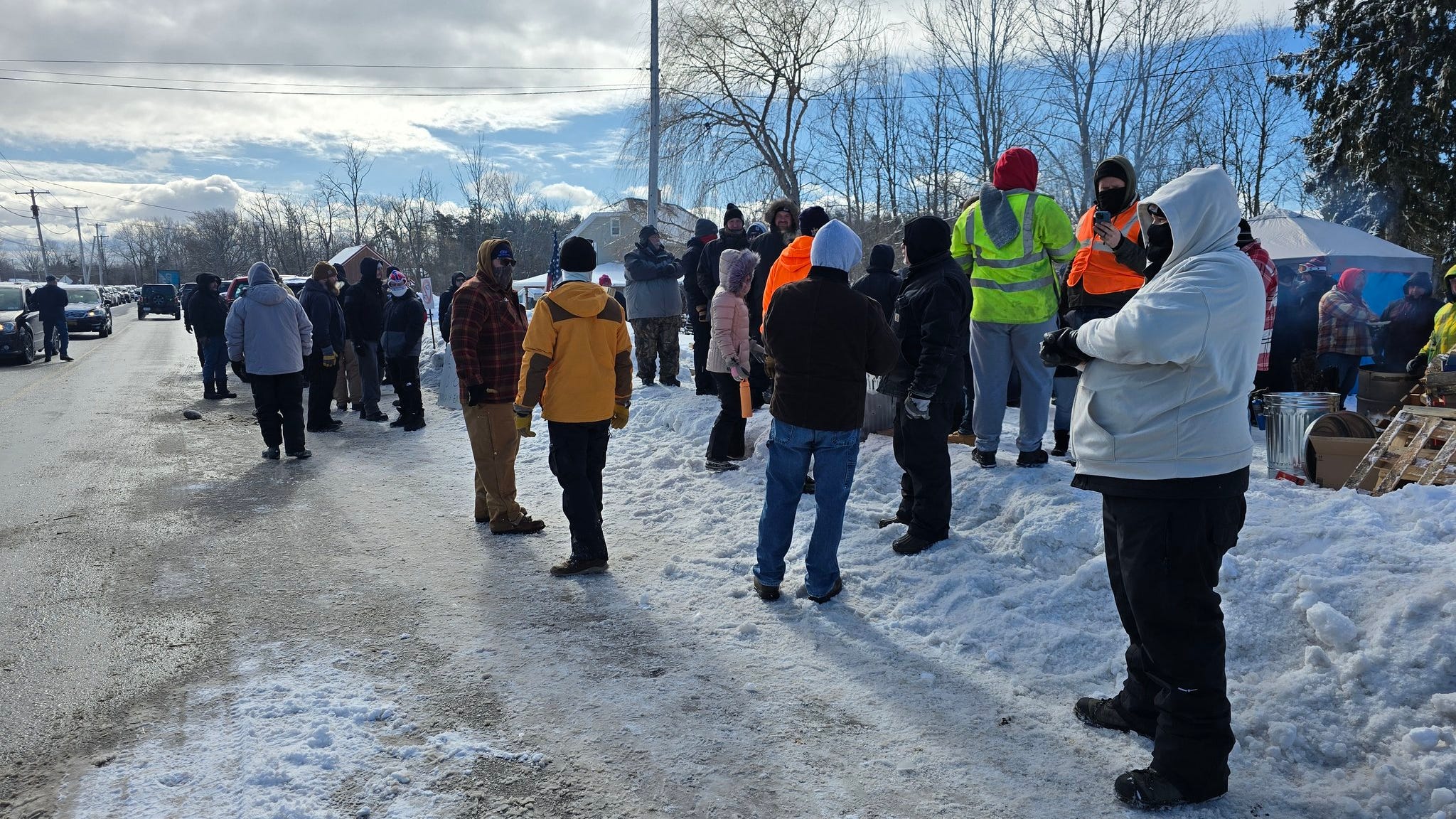 Gov. Hochul prepares to deploy State National Guard to correctional facilities if ongoing strikes don't end Wednesday