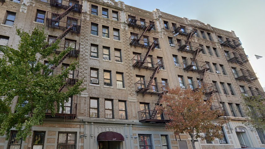 Bronx woman found dead in bed with face, neck trauma