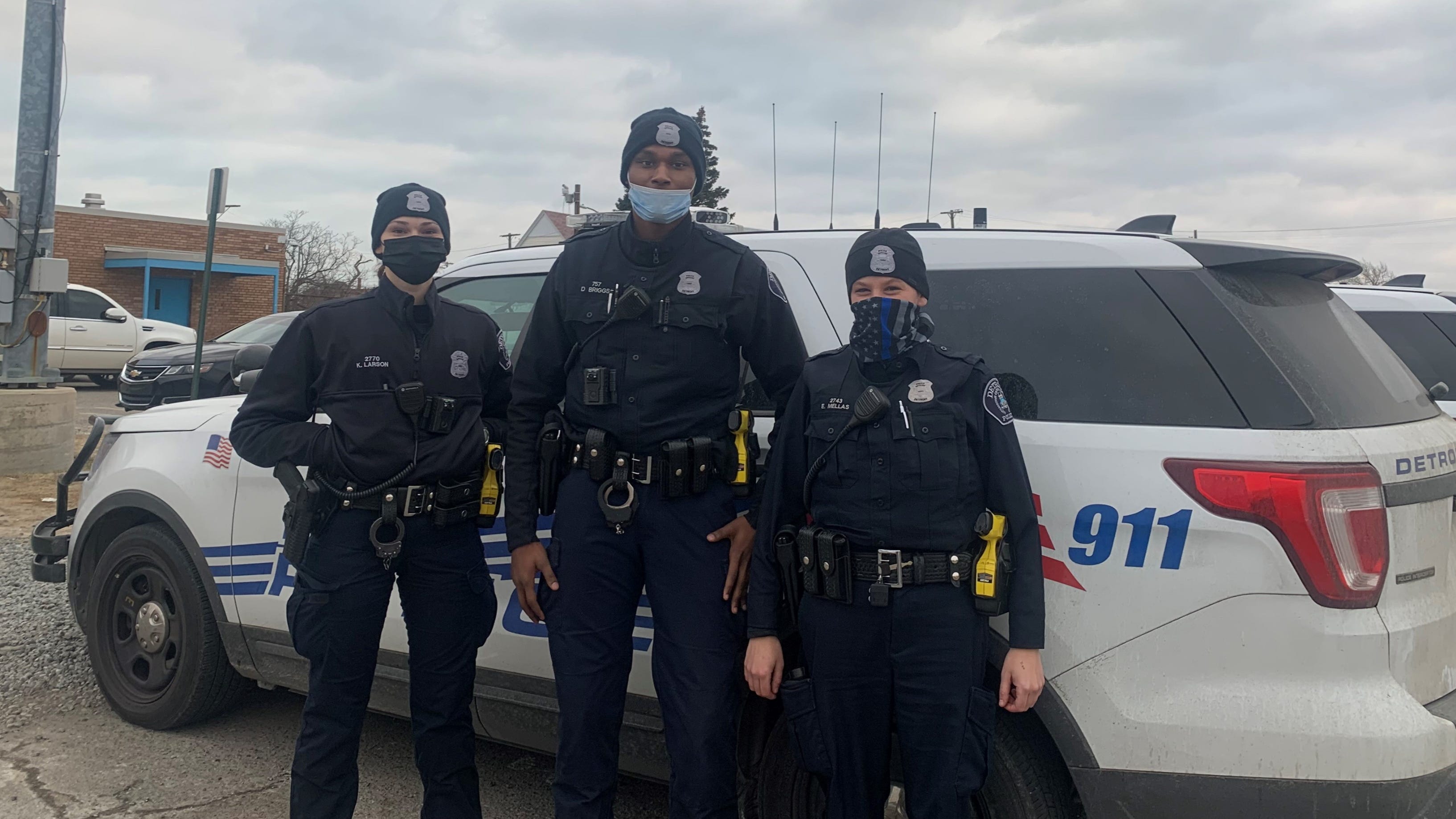 Police officers applauded for saving woman having mental health crisis on ice of Detroit River