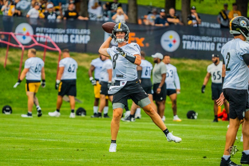 Kenny Pickett throwing on the run at camp