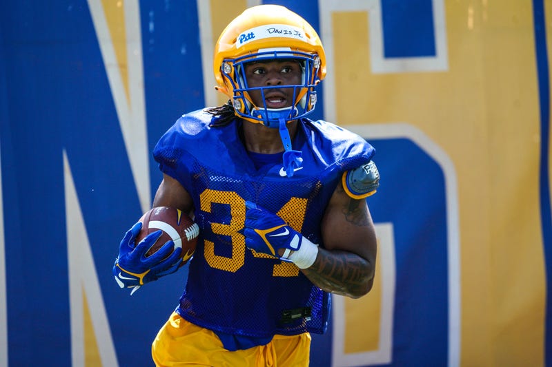 Derrick Davis at Pitt practice