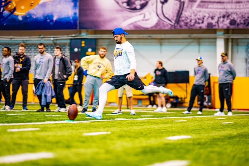 Ben Sauls kicks in indoor facility
