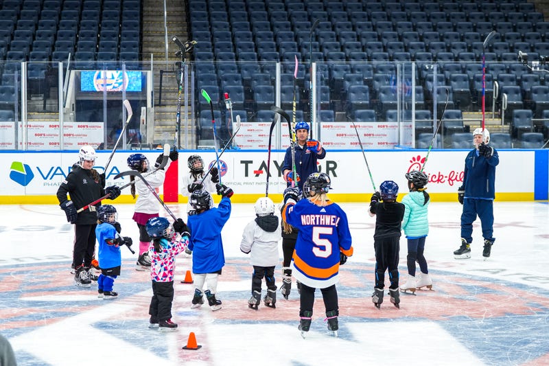 Islanders Girls Hockey Weekend