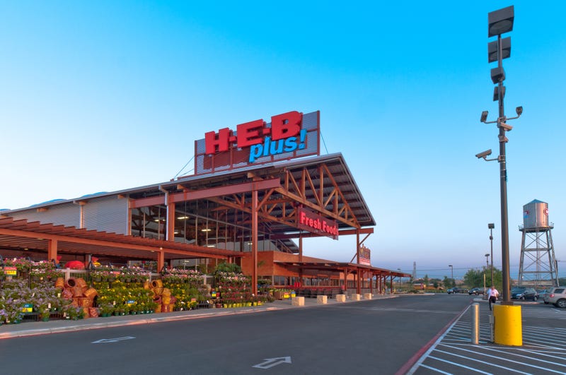 H-E-B store front