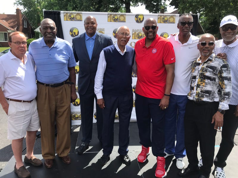 Dave Bing and other former Pistons