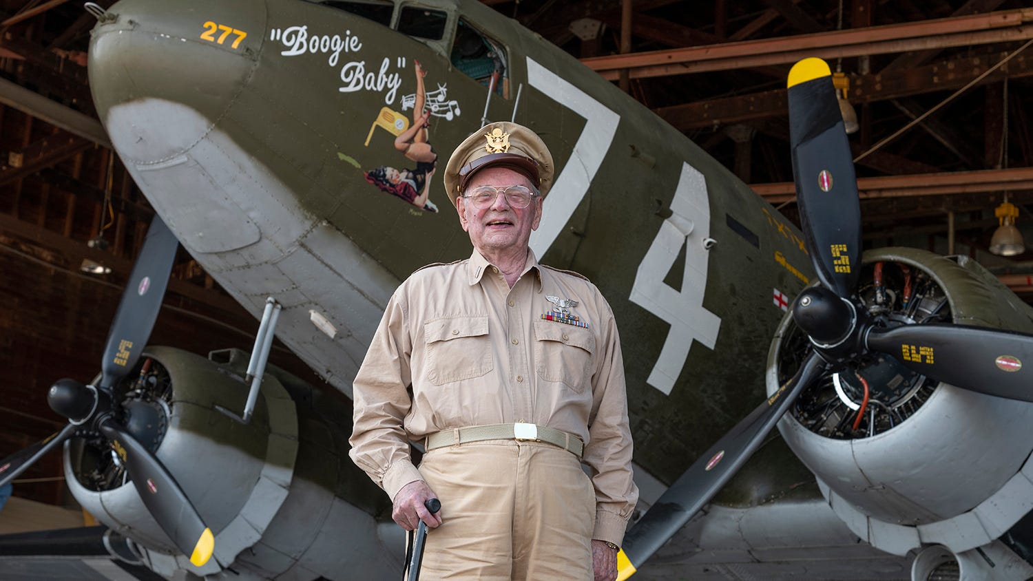 WWII veteran once again flies in a C-47 for his 99th birthday
