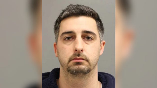 NY prison guard posing as cop solicited nude photos from woman after bogus LI traffic stop: police
