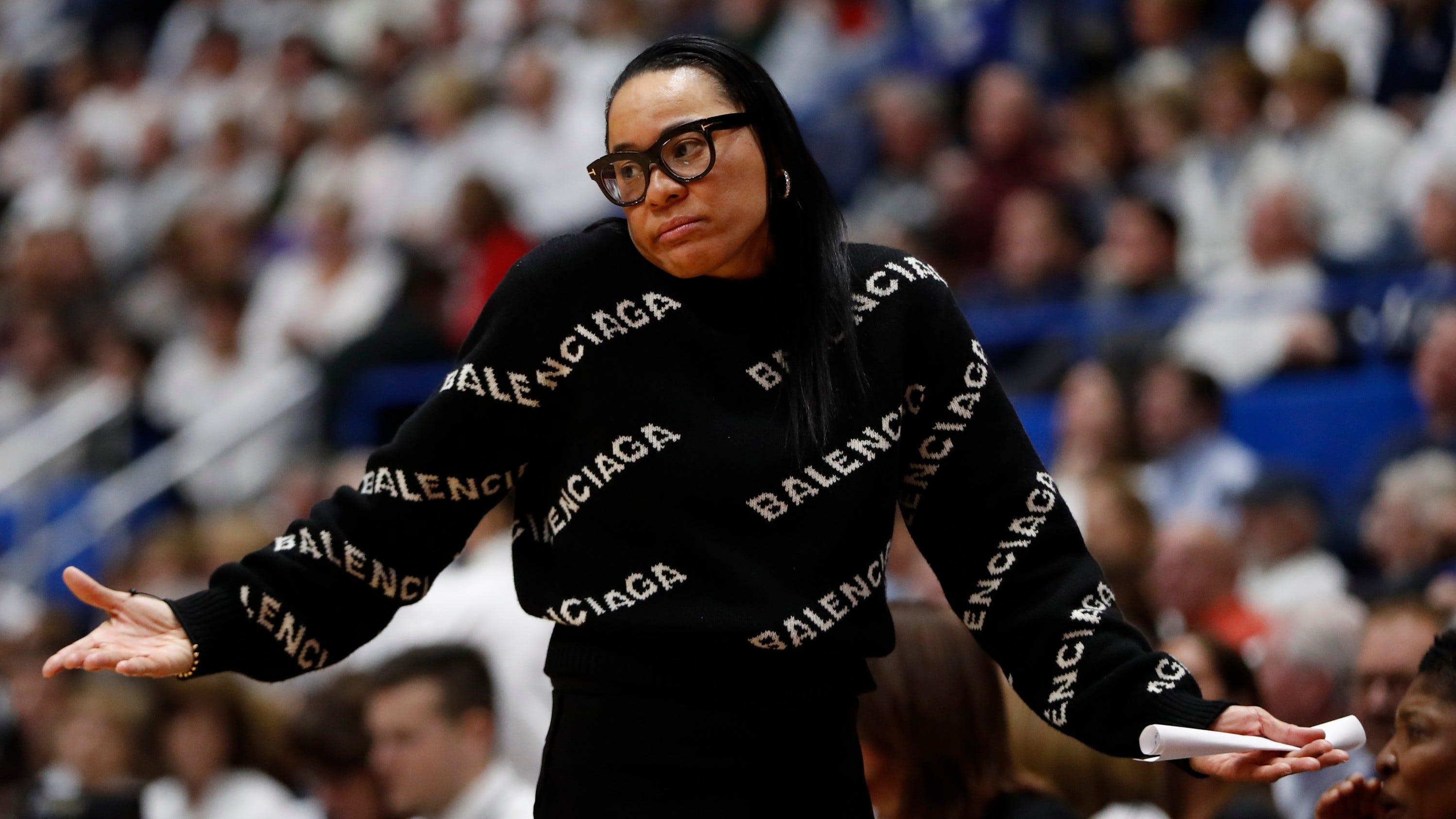 Report: Dawn Staley intrigued by 76ers' head coach position