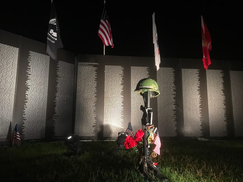 Traveling Vietnam Memorial Wall in Pittsburgh