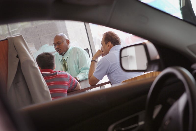 End of year deals bring shoppers to car dealerships