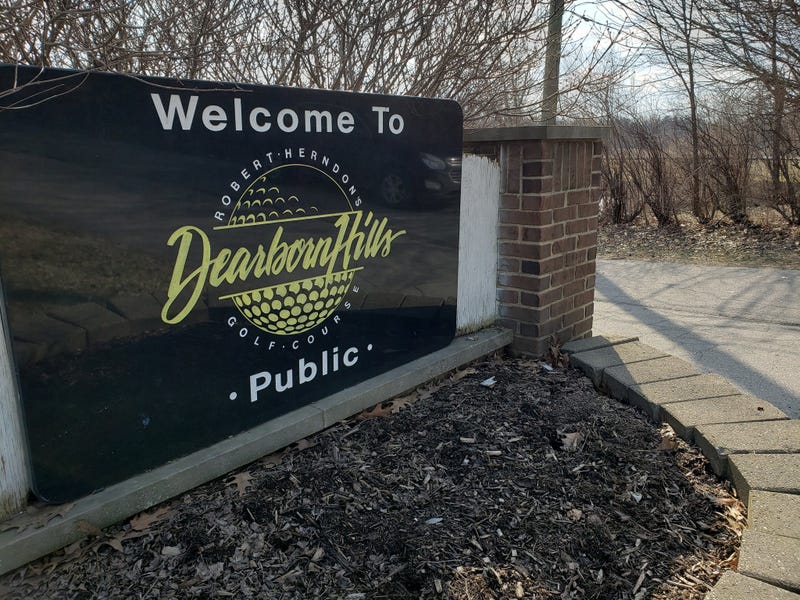 Dearborn Hills Golf Course sign
