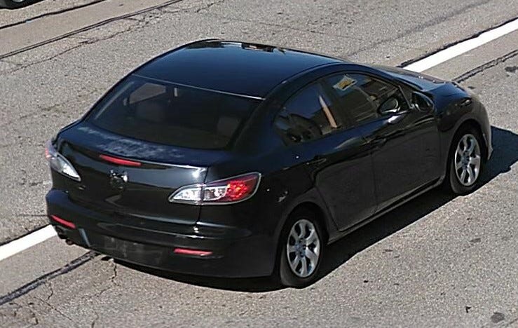 Suspects' getaway car in Dearborn jewelry store robbery