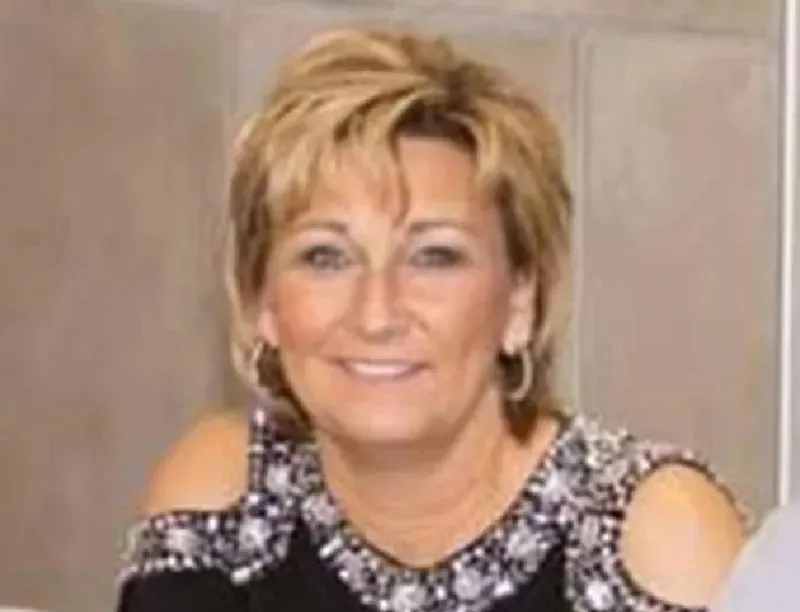 Dee Warner