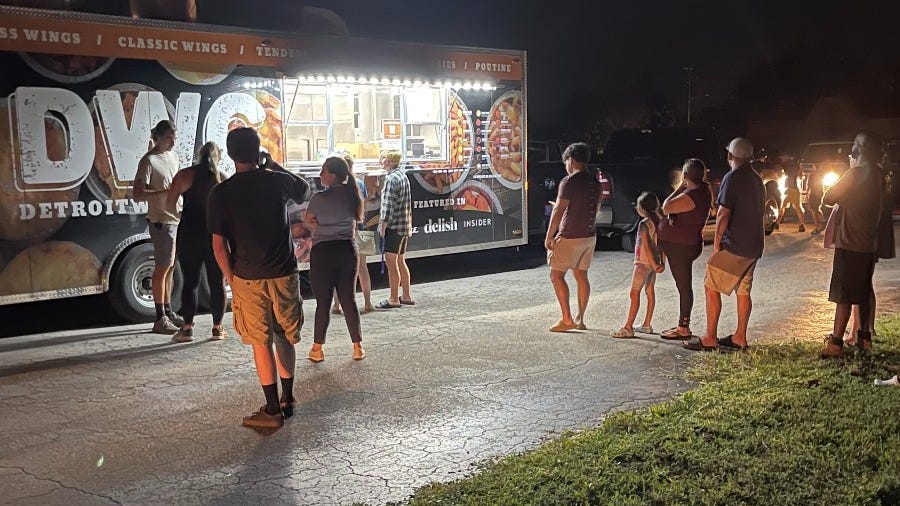 'We wanted to help': Detroit Wing Company employee drives for hours to feed Florida hurricane victims for free
