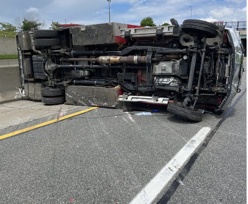 Ambulance rolled over on I-75