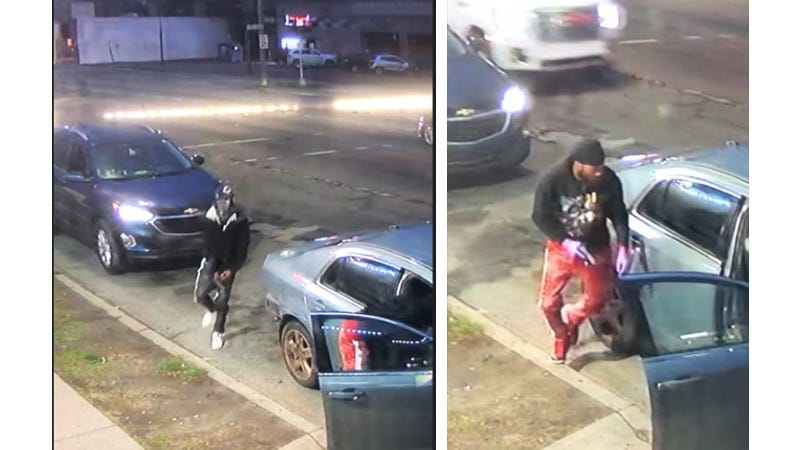 Armed suspects pulled up on man walking to his car after leaving Detroit liquor store, robbed him of iPhone, money: police