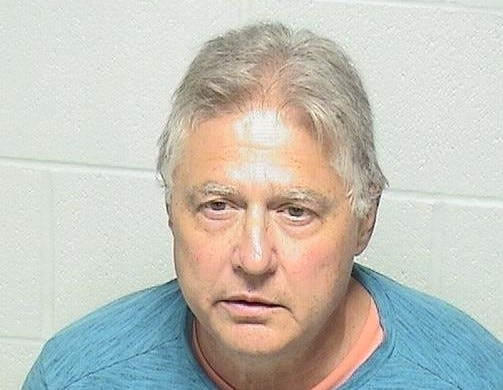 Dicara booking photo