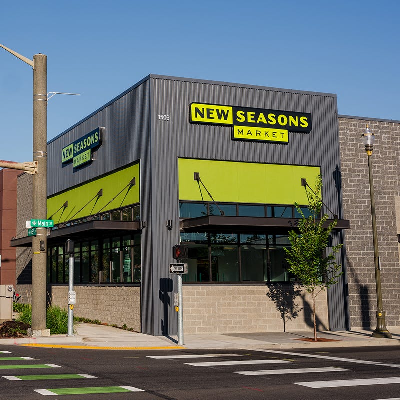 Celebrate New Seasons Market One Year Anniversary in Downtown Vancouver with Charlie!