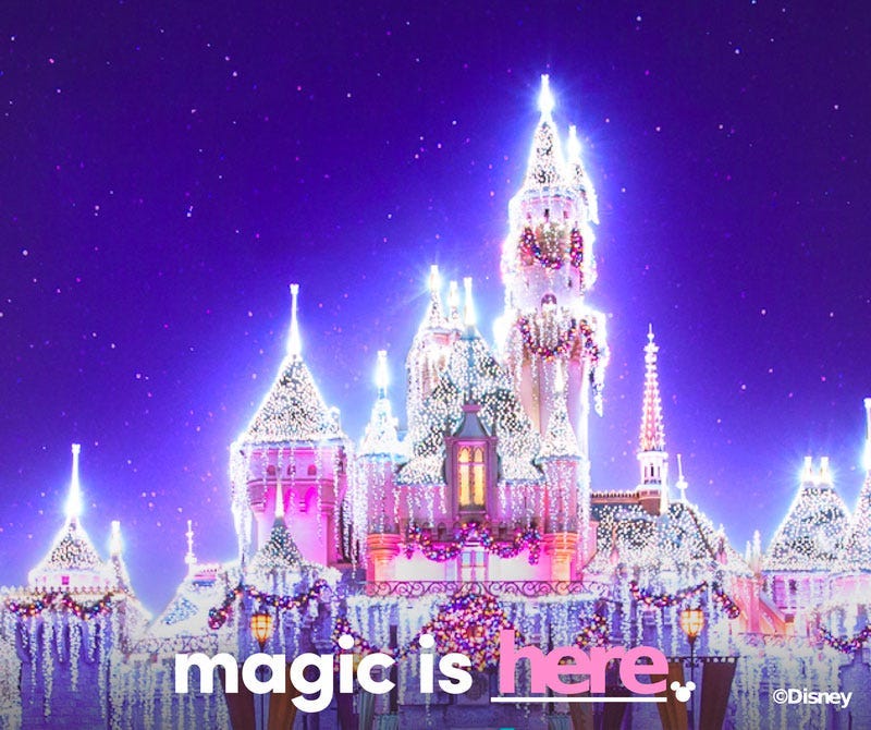 Holidays at the Disneyland Resort 2021